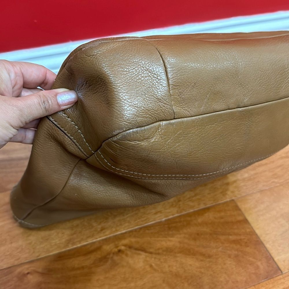 Coach British Tan Leather Hobo Adj. Strap 2 Way Shoulder‎ Zip Close - Picture 8 of 16
